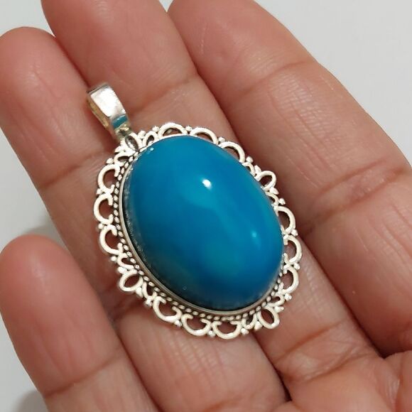 Marbled Blue Faux Stone Cabochon Silver Tone Ornate Edge Oval Bezel Pendant - Picture 1 of 4